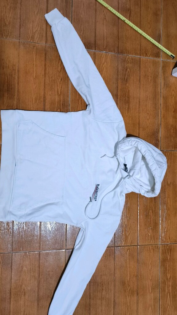 #Erkek sweat..Balenciaga ünlü ve pahalı markadan..Lekesi var..
