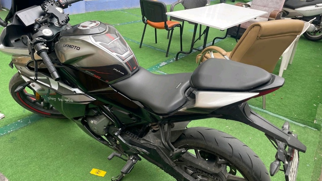 CFMOTO 250SR - 10