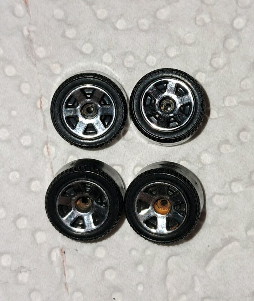 Hot wheels-Matchbox'tan çıkma regular plastik jantlar - 3