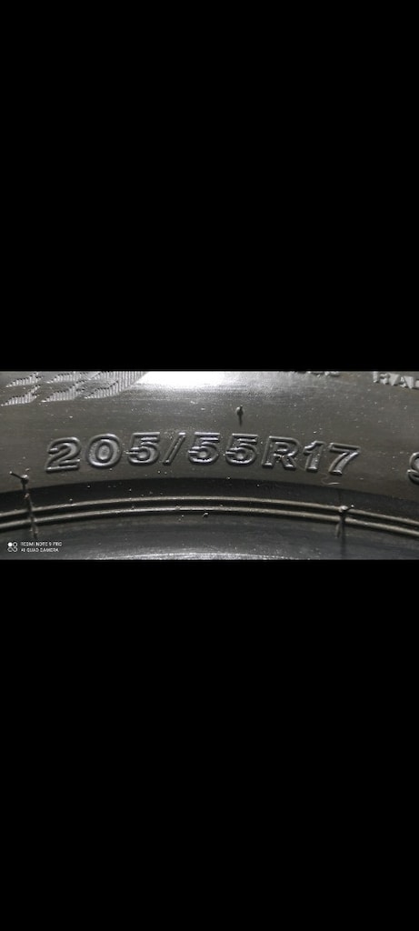 205/55/17 YAZLIK LASTİKLER DİŞ DERİNLİĞİ MÜKEMMEL 2 ADET TOPLAM 3150 t - 3