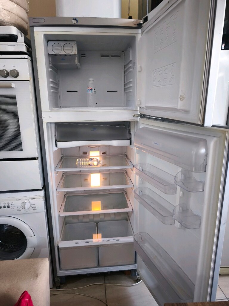 Indesit buzdolabı - 2