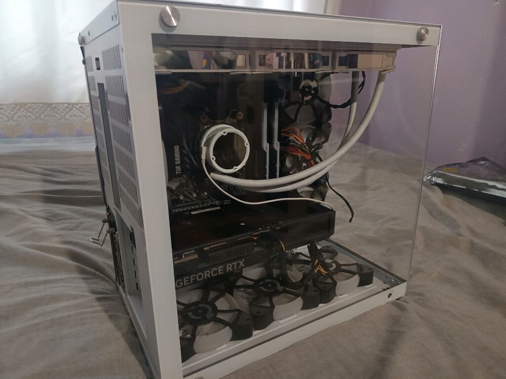 RTX 4070 EKRAN KARTI RYZEN 5 5600 İSLEMCİLİ AZ KULLANİLMİS SİSTEM - 2