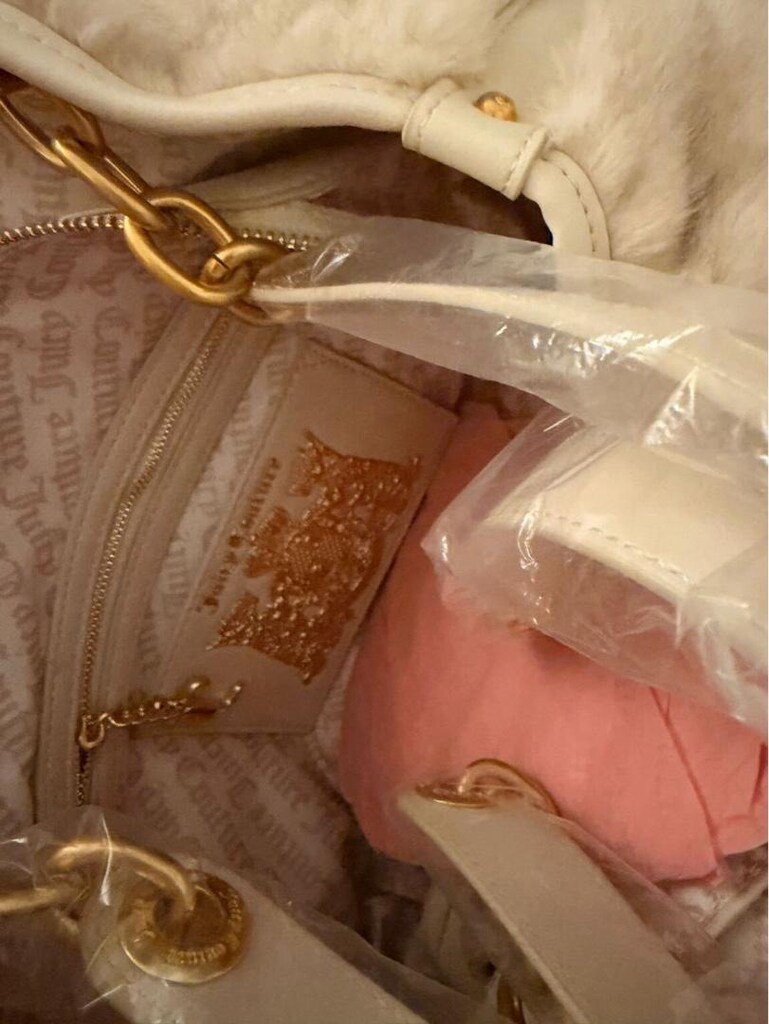 Juicy Couture peluş krem çanta - 6