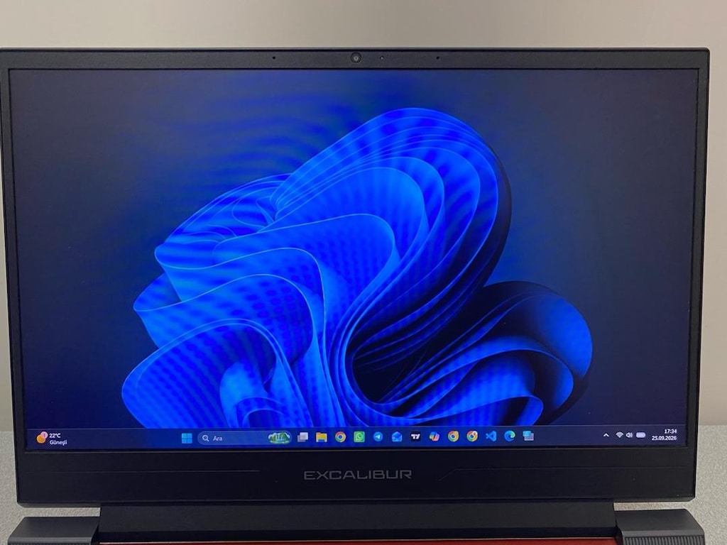 Casper Excalibur G870 i7-12700H RTX 4070 64GB RAM 2TB SSD - 2
