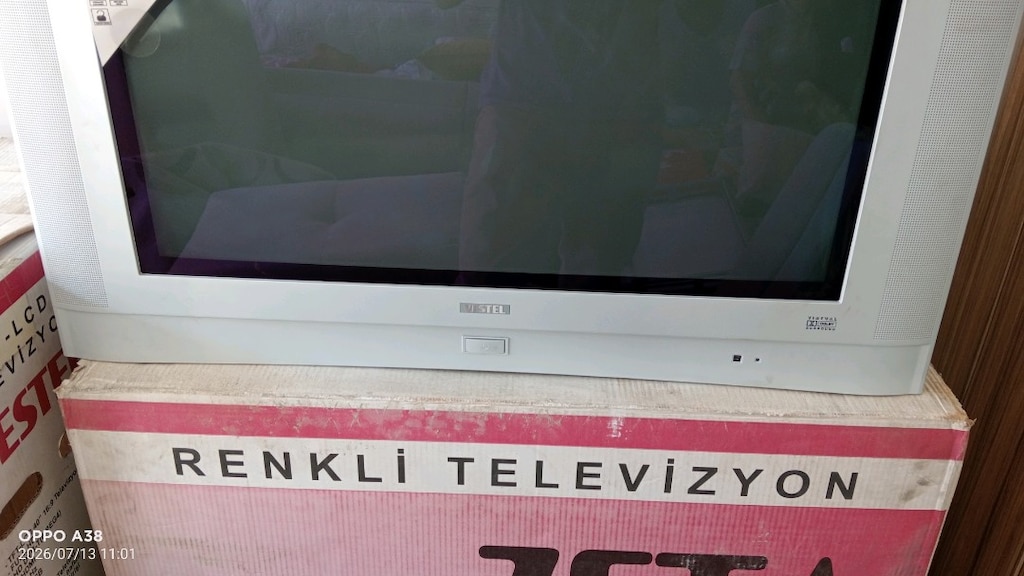 Vestel 82 ekran tv - 3
