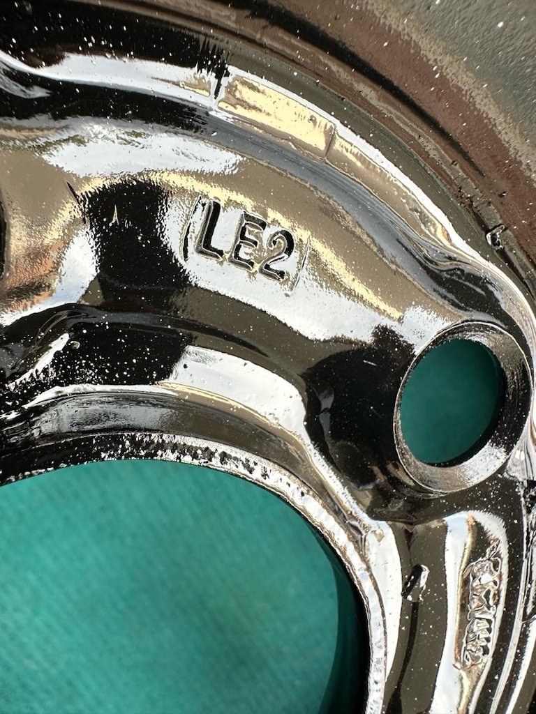 14 DEMİR JANT. VOLKSVOGEN 5 X100 HATASIZ İYİ DURUMDA KAPAKLI. UYUMLU A - 7