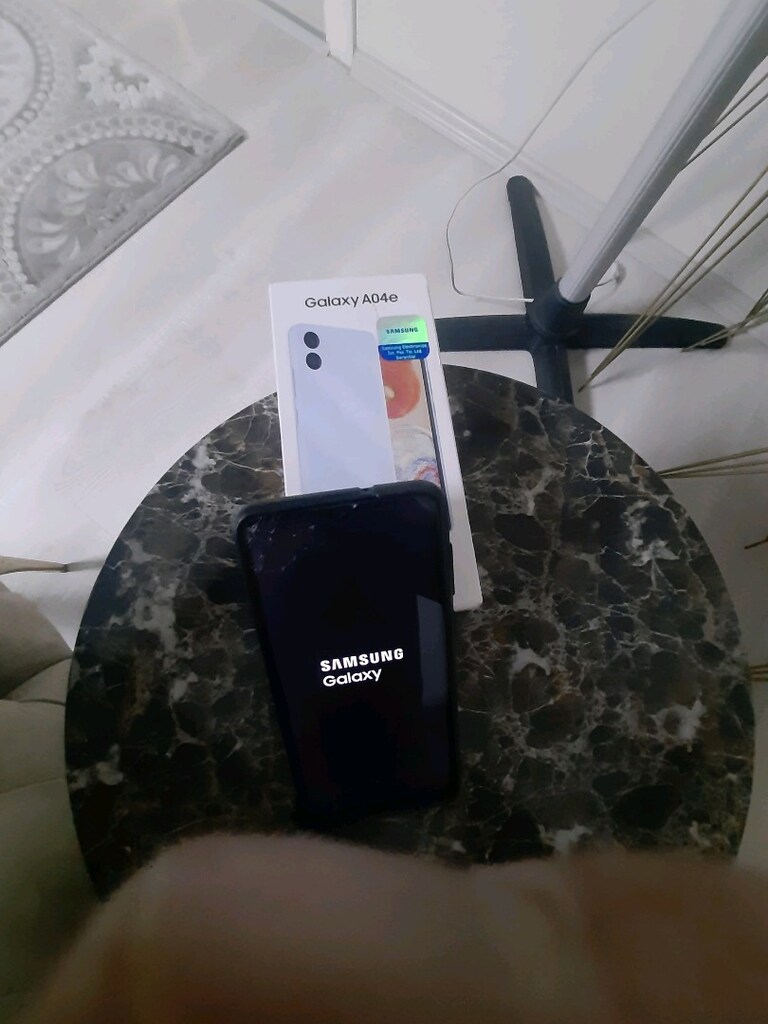samsung a04e - 4