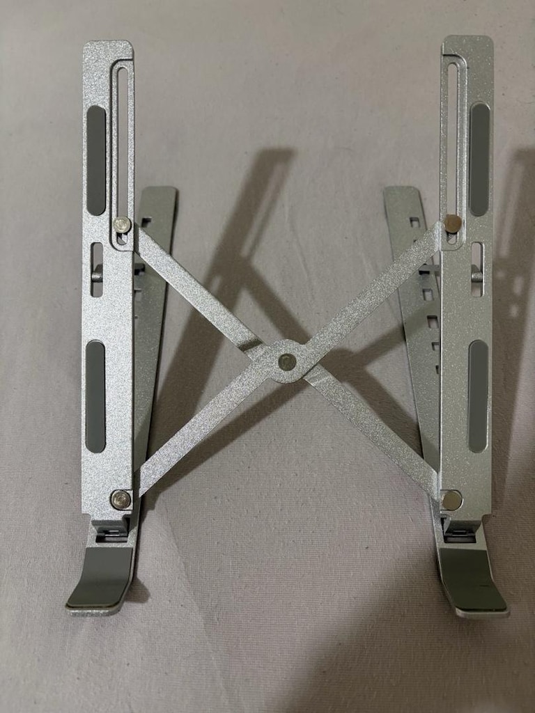 MacBook Air M4 - 12/256 Takasa açık. - 8