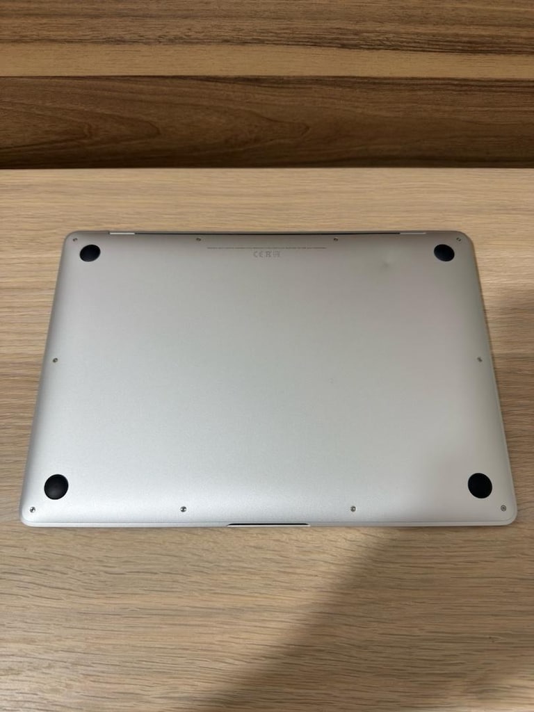 MacBook Air / M1 / 13 inç / 8 GB Ram / 256 GB Ssd - 9