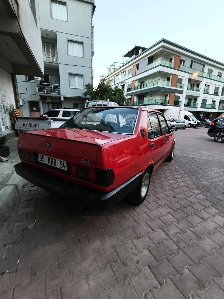 Kırmızı Tofaş Araba - 4