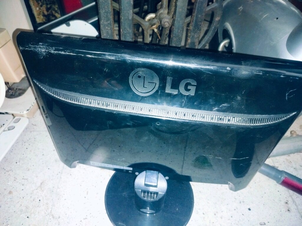 LG MONİTÖR - 2