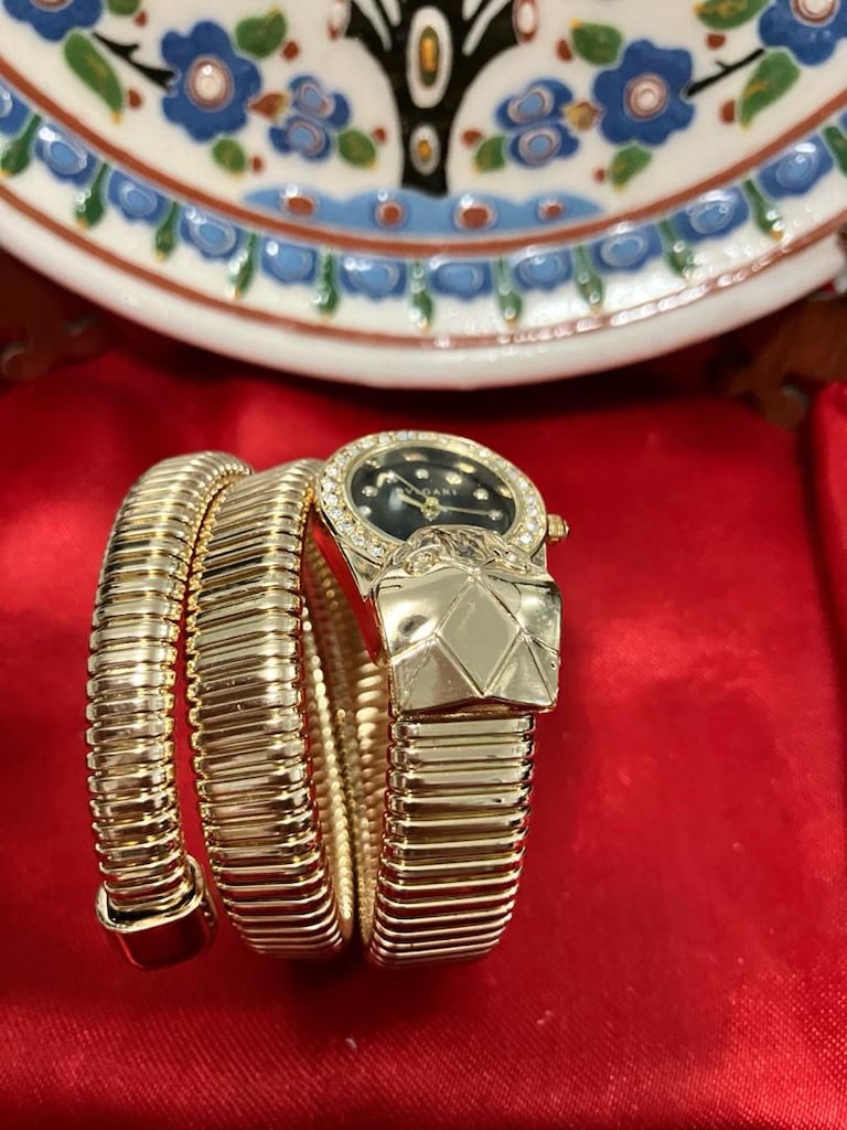 Bvlgari siyah Kadranlı Altın Tonlu yılan kordon kadın saati - 4