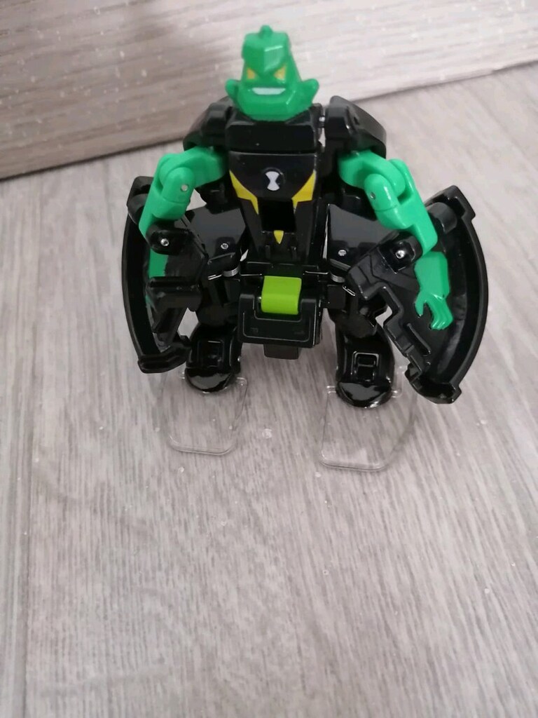 ben ten omni 2 li figür saat - 2