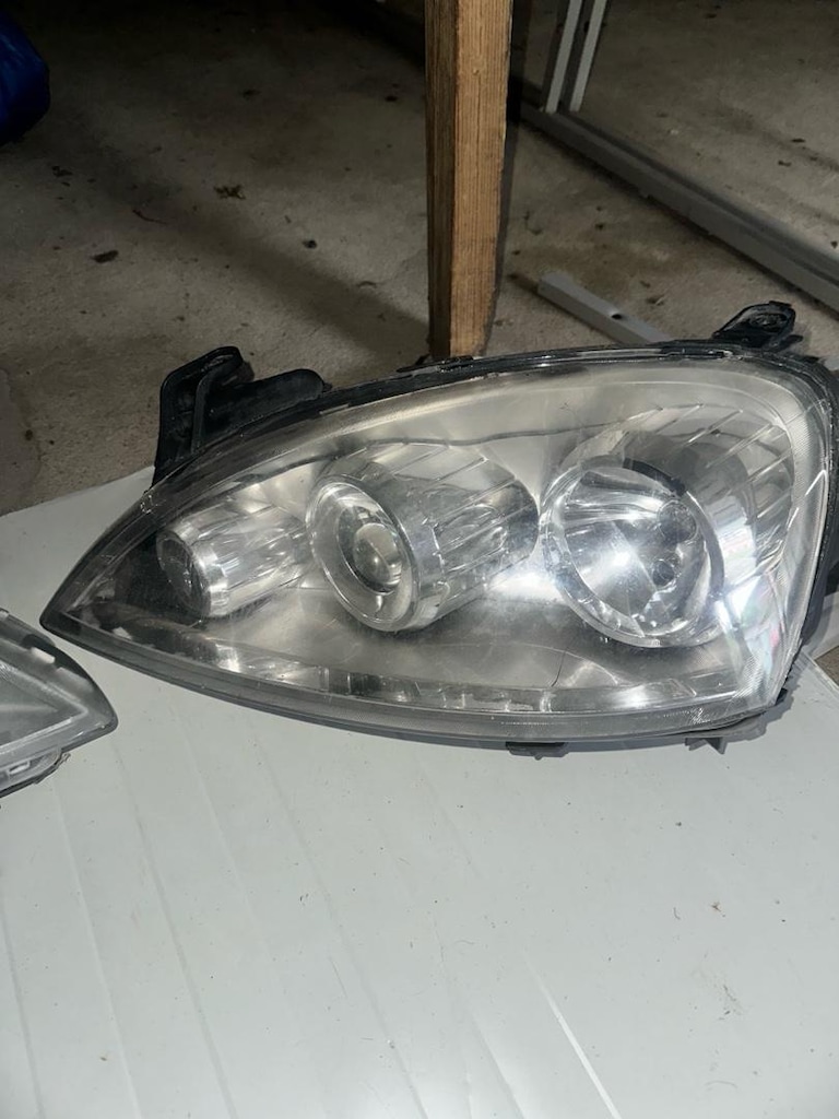 Opel Corsa C Far Mercekli - 3