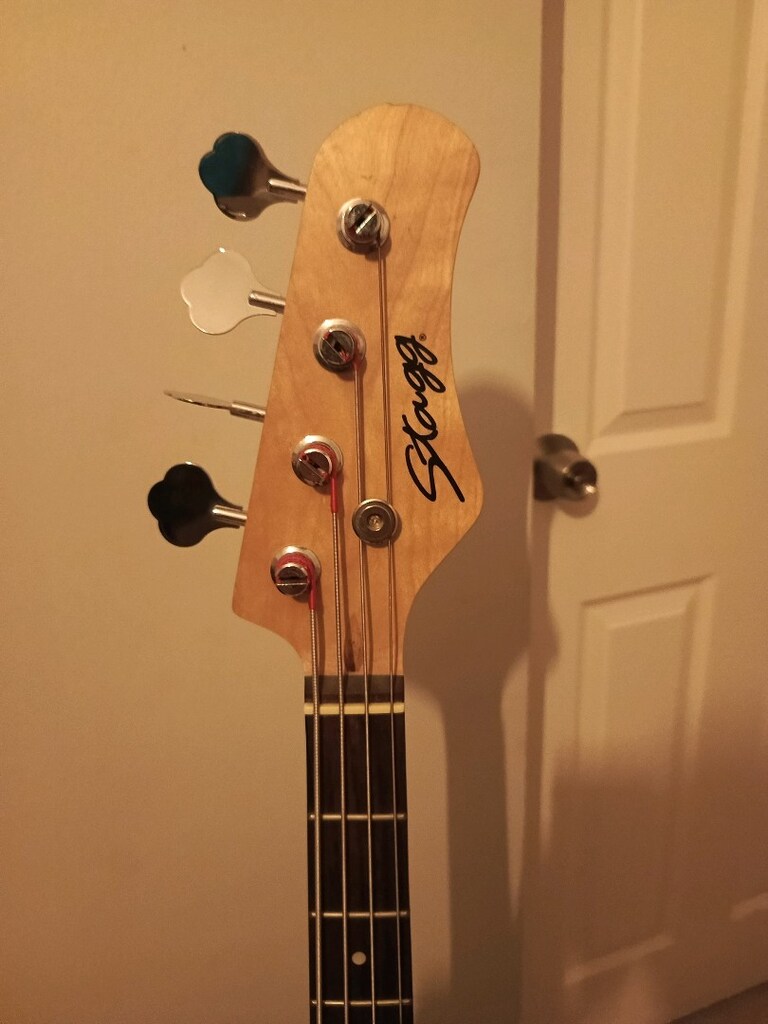 Stagg Bas gitar - 3