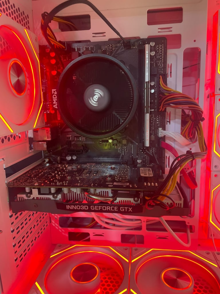 Temiz Beyaz Kasa Set! Ryzen 7 1700X - GTX 1660 Super - 8-16GB RAM - 5