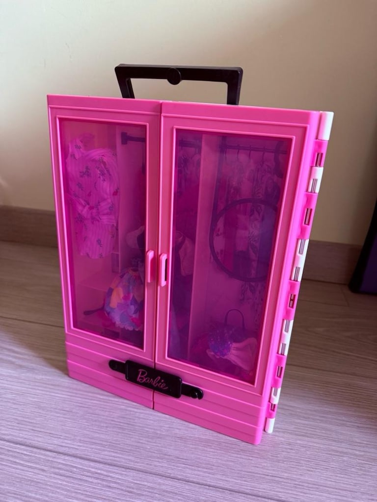 asansörlü kaydıraklı barbi evi/barbie gardrop/4 barbie+2 chelsee bebek - 5