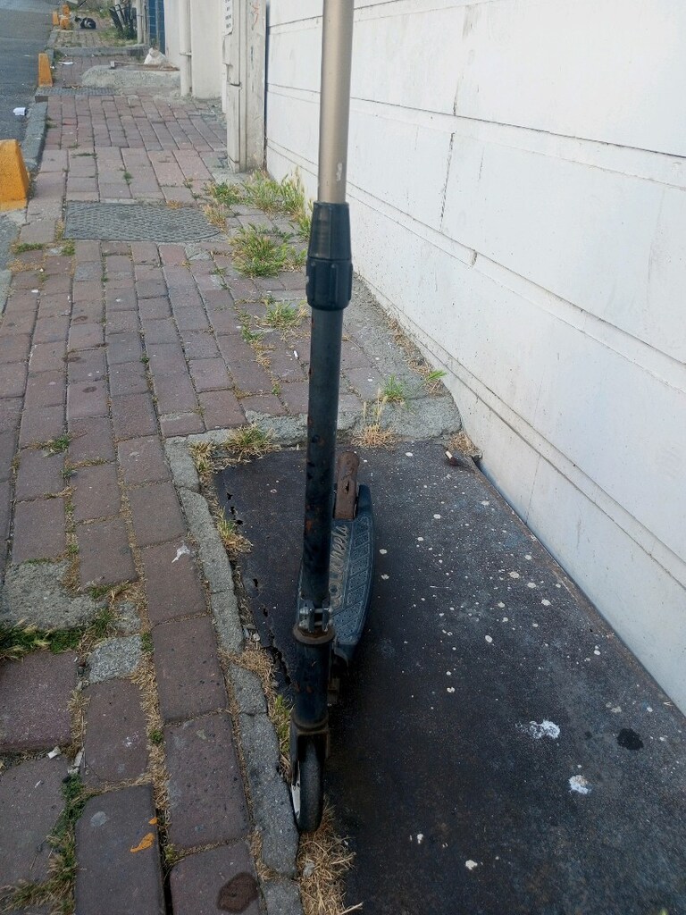 Metal Scooter - 5