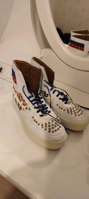 Christian Louboutin 40 numara unısex