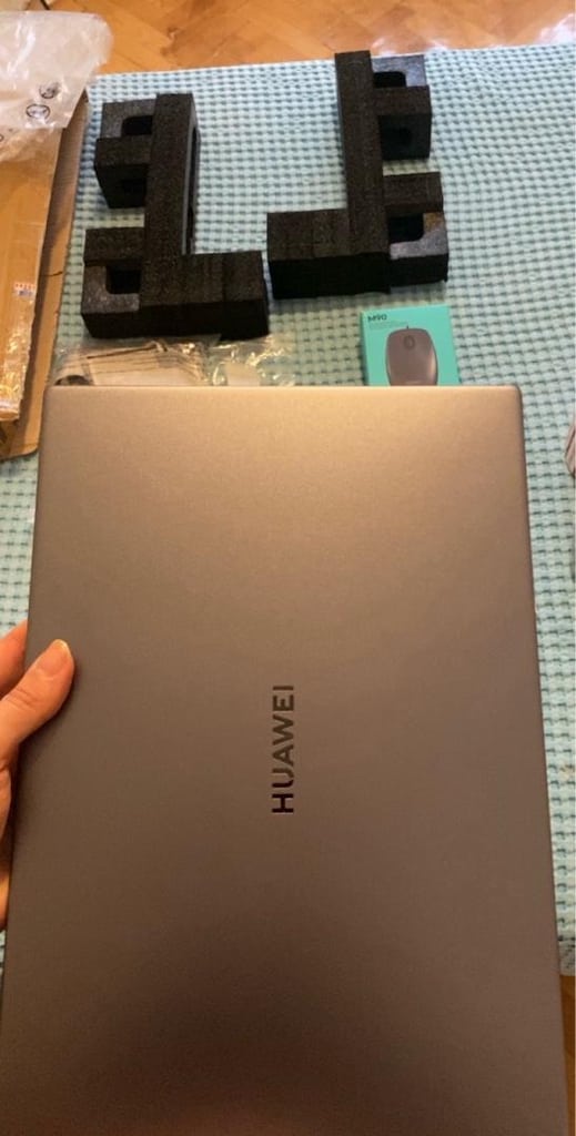 Huawei notebook 10210U - 5