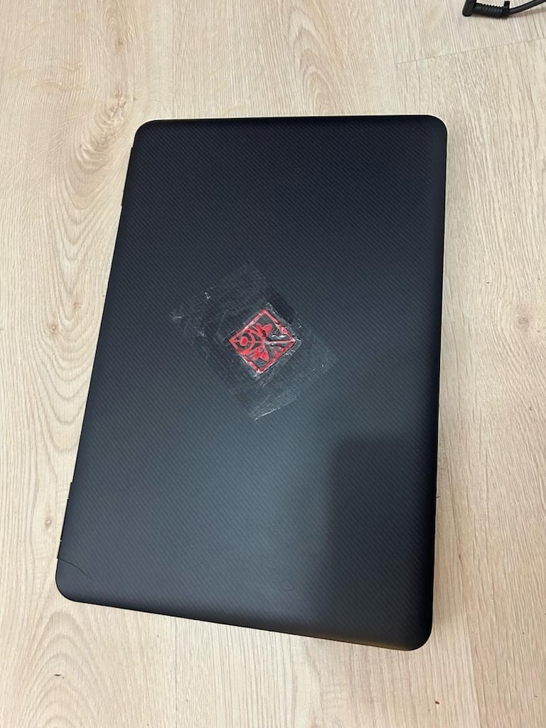 SATILIK SAĞLAM İÇ DONANIMLI HP OMEN - 4