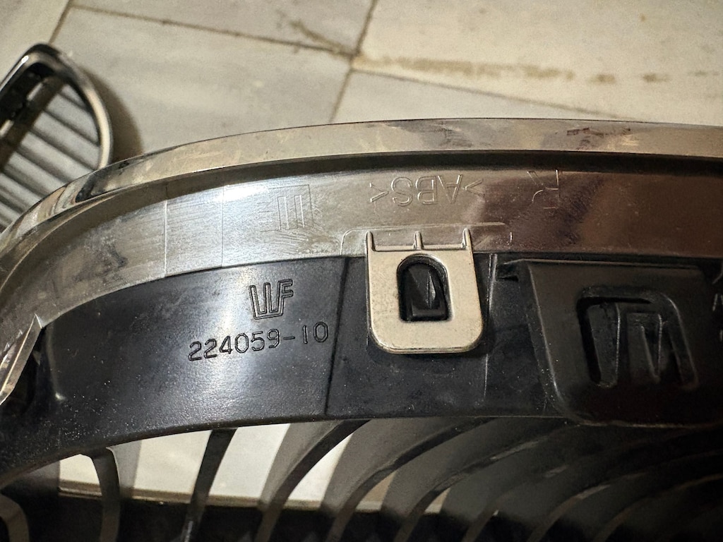 bmw e90 sağ ön panjur böbrek orjinal 224059-10 - 9