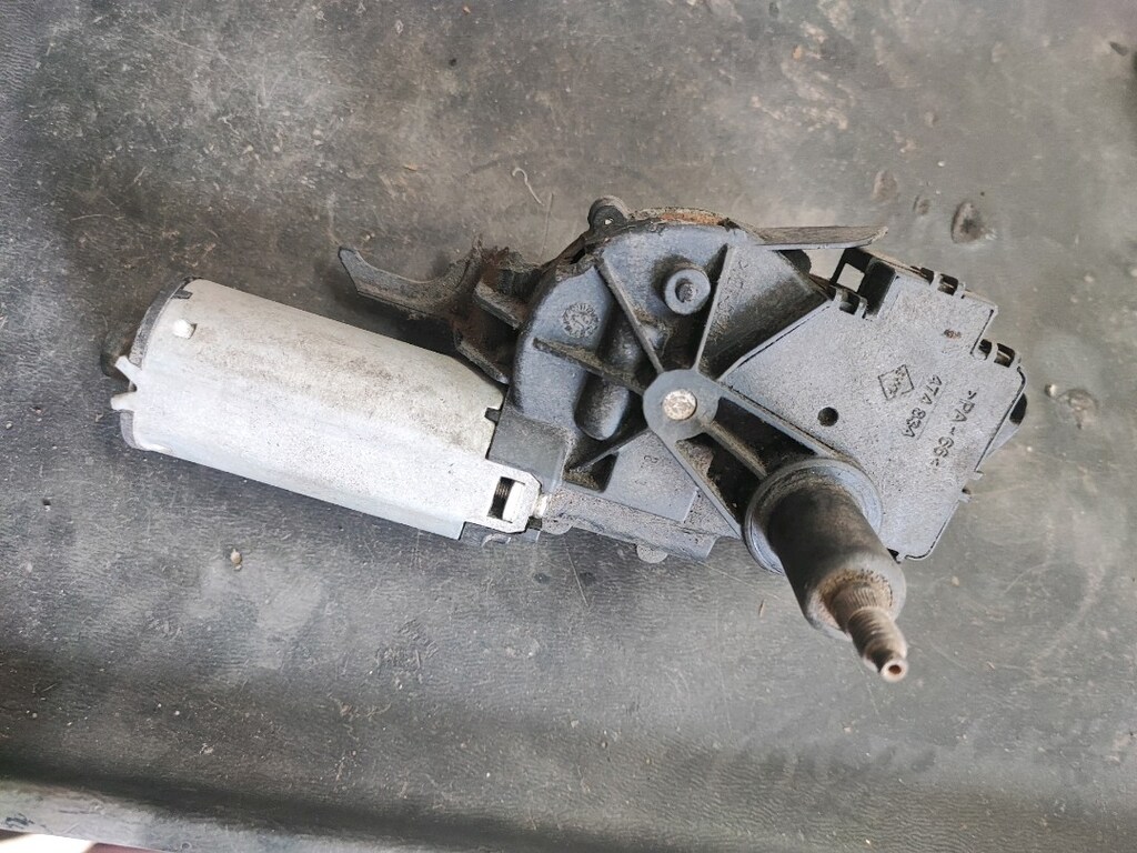 Volkswagen arka silecek motoru - 5