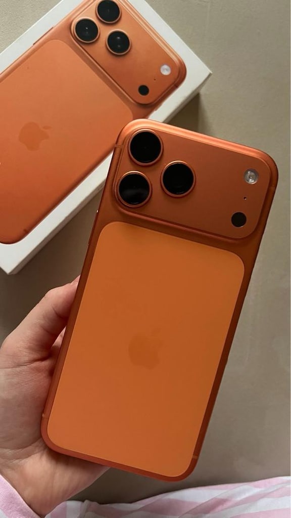 Turuncu Akıllı Telefon - 3