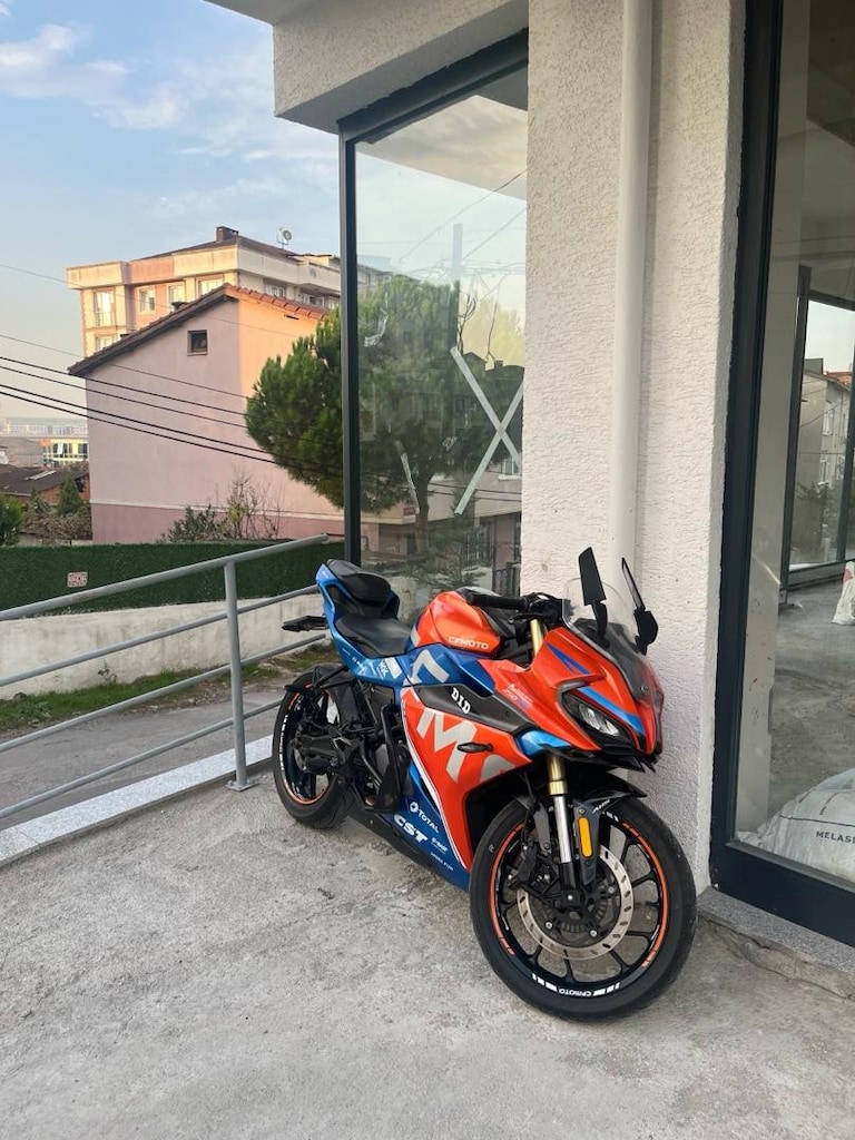 cf Moto sr 250 2023/16bin km de scoter takaslı borçlardan dolayı - 2