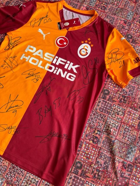 Orjinal Galatasaray 25/26 Sezon İmzalı Forması Türkiye Futbol Voleybol