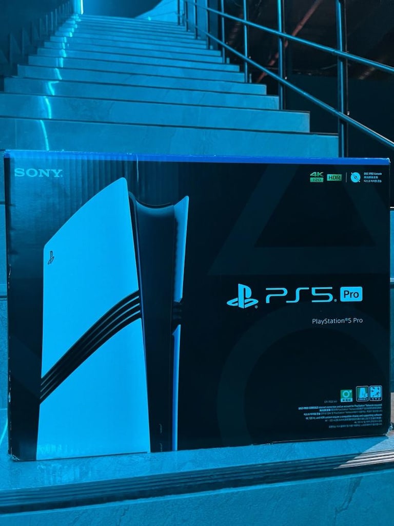 PLAYSTATİON 5 PRO KUTULU SIFIR AYARINDA