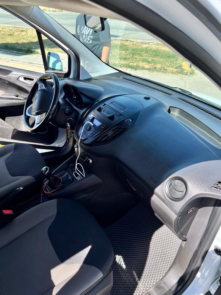 ford tourneo courier - 6