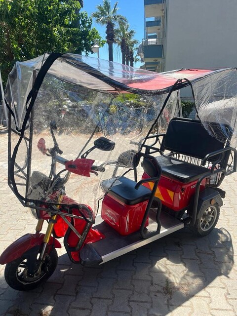 Masrafsız O Akülü Üstü Kapalı 3 Tekerli Motosiklet