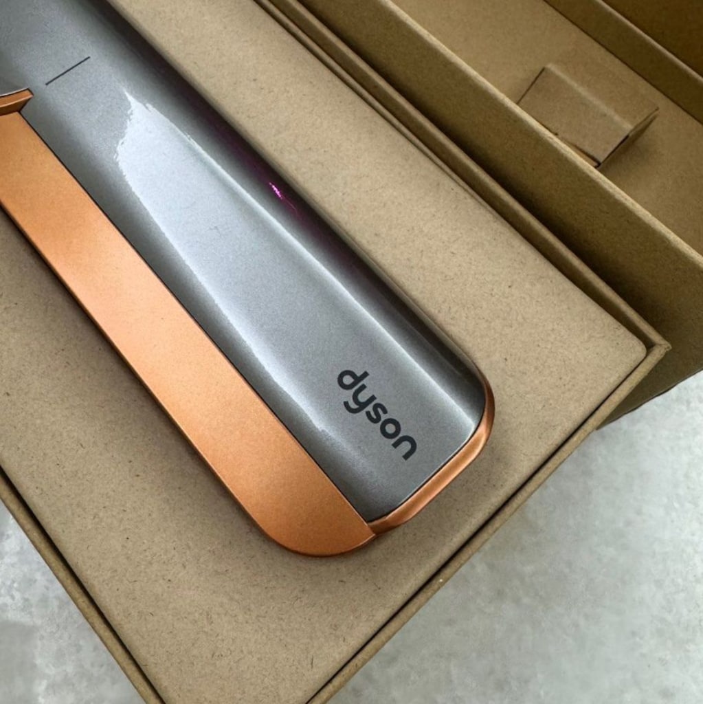 Dyson Airstrait saç düzleştirici (Ceramic Apricot)