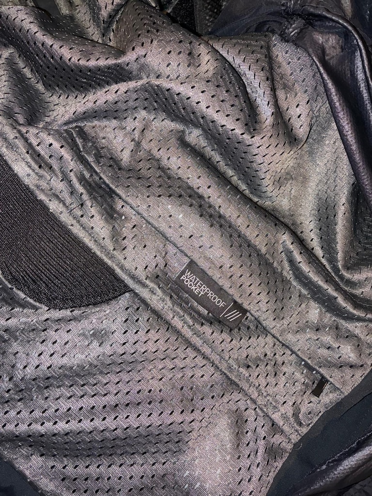 Dainese Air Frame 3 - Şık Siyah 56 Beden Motosiklet Montu - 5