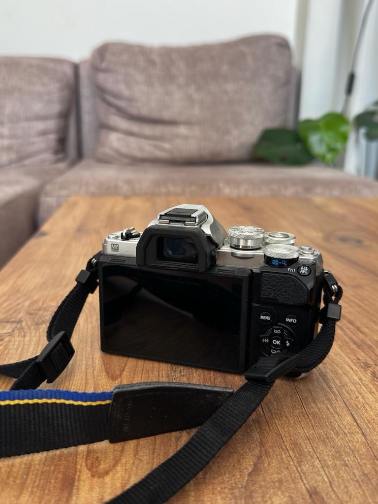 Olympus om-d e-m10 mark III + 14-42 lens - 3