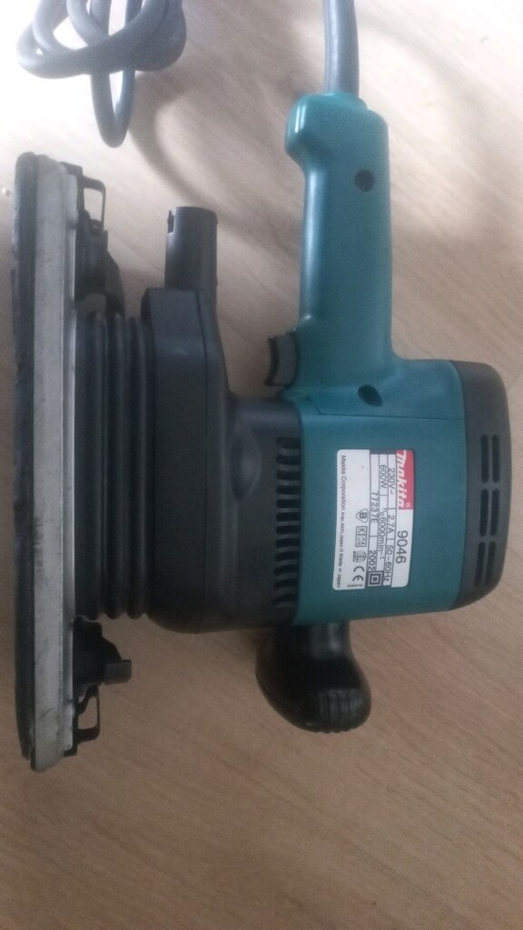 makita titreşimli zimpara 9046 - 4