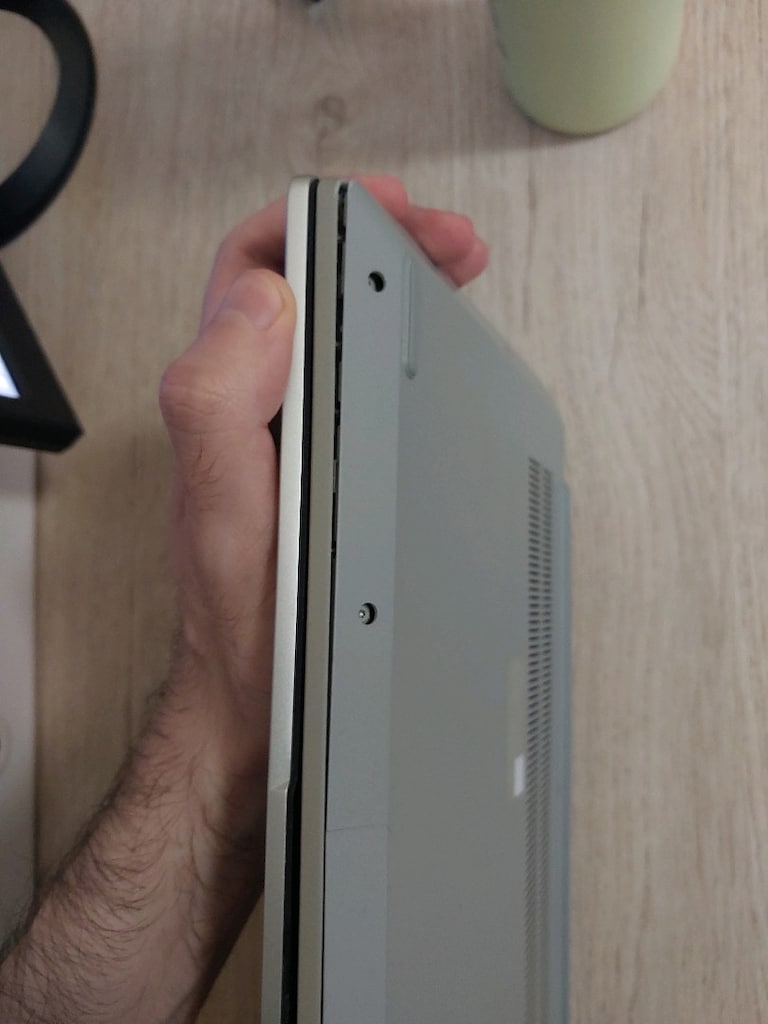 Lenovo Ideapad 5 14ALC05 - 10