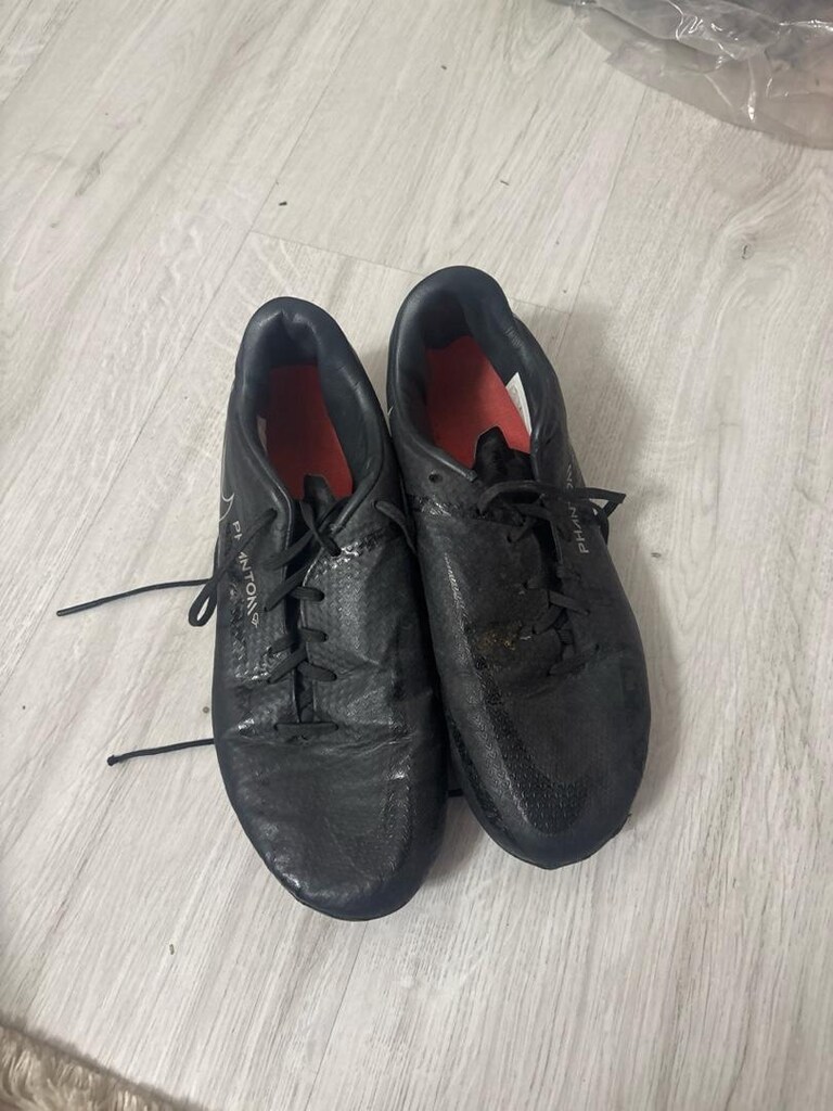 Nike krampondur 38 numara - 2