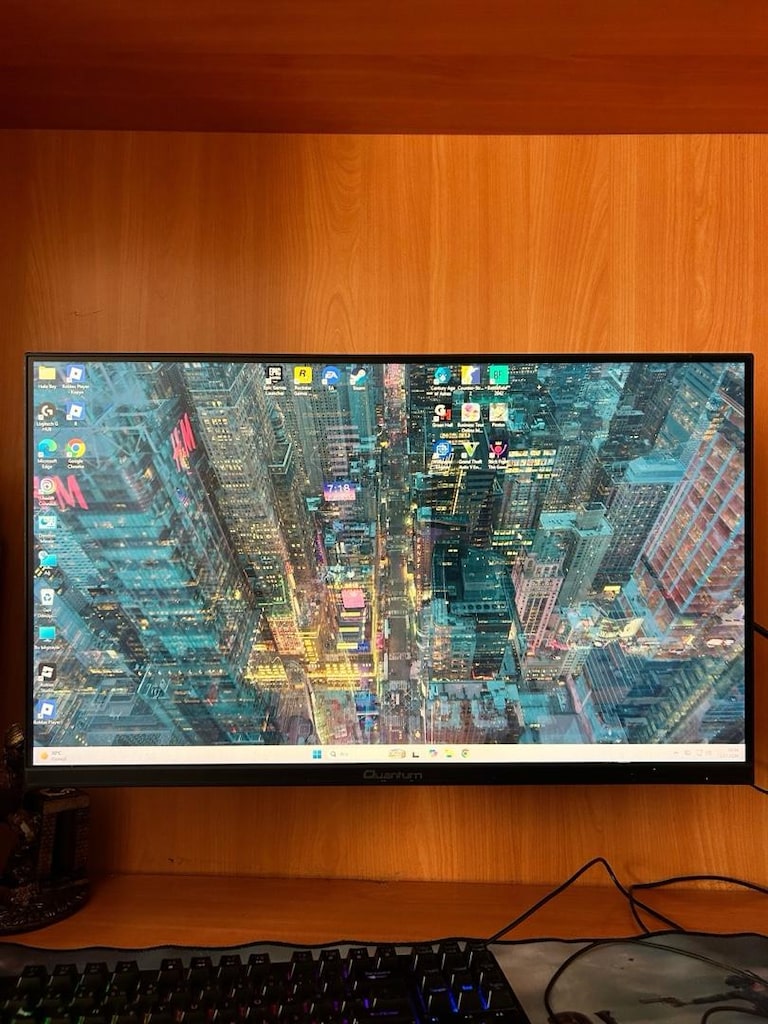 ACİL SATILIK RTX 3050 OYUNCU BİLGİSAYARI + 200 Hz MONİTÖR SETİ