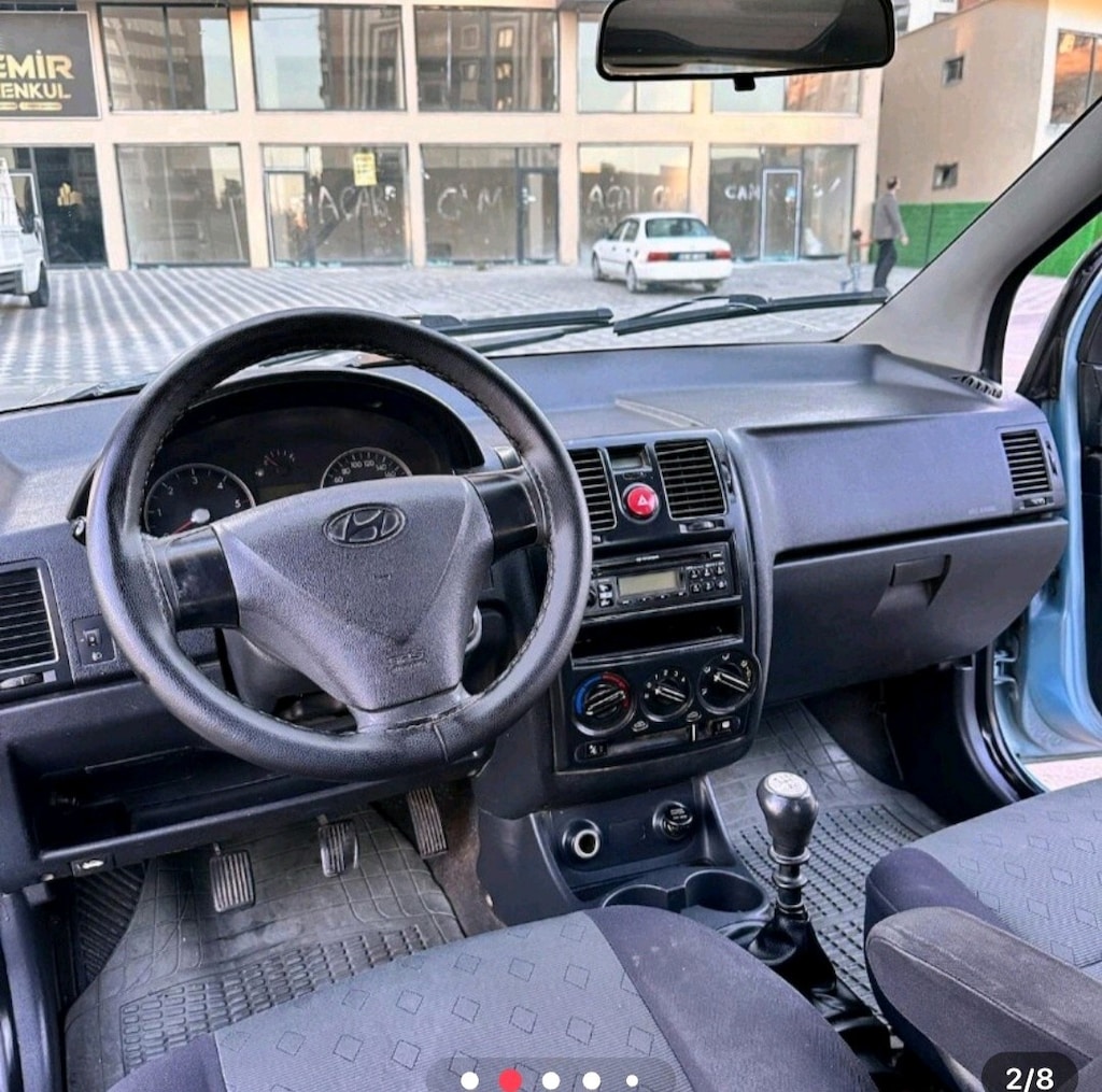 Mavi Hyundai Araba - 7