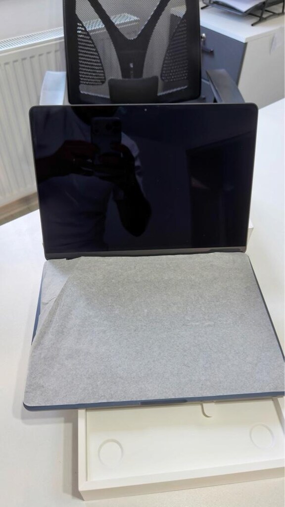 HİÇ KULLANILMAMIŞ SIFIR CİHAZ APPLE MACBOOK AIR M2 - 2