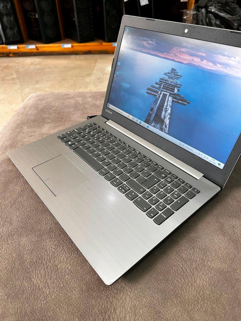 Lenovo Laptop Intel İşlemci 8 GB RAM 256 GB SSD 15.6" Ekran - 3