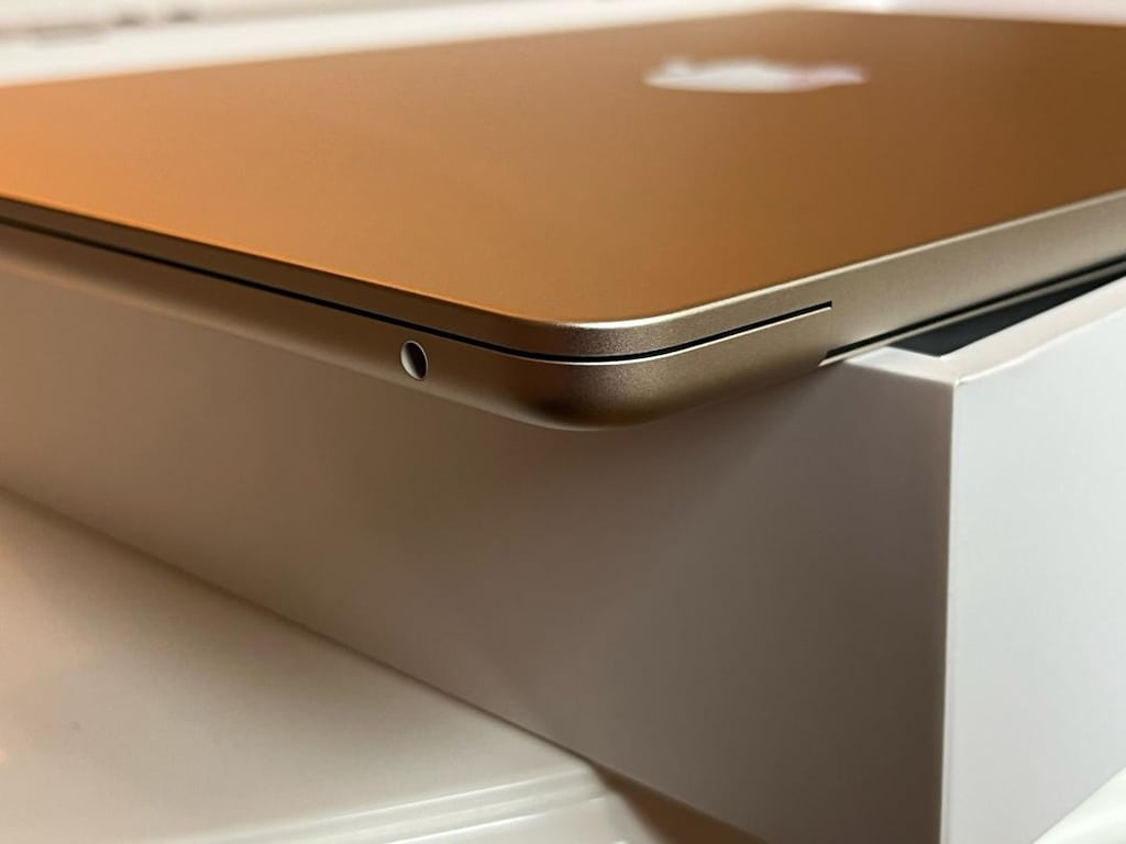 Devir sayisi 9 | Pil sağlığı %100 | Macbook air M2 16 GB 256 GB - 3