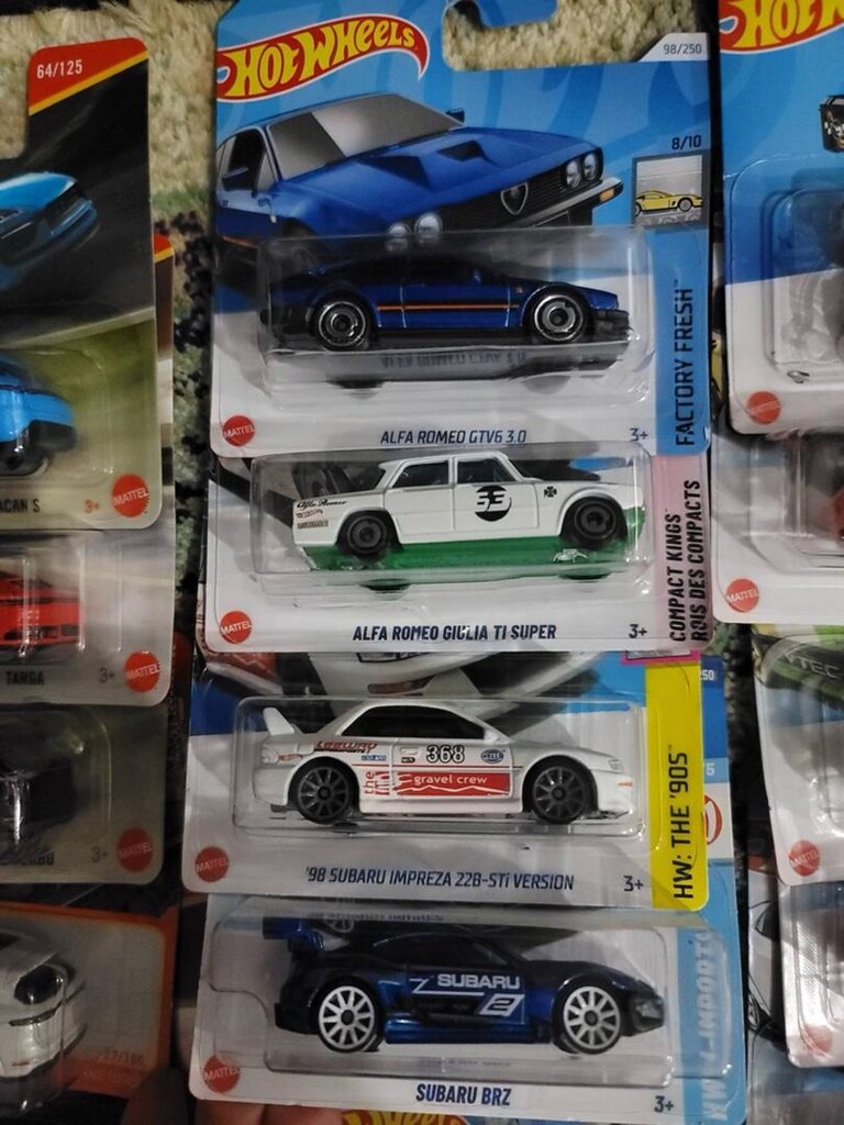 Hotwheels - 8
