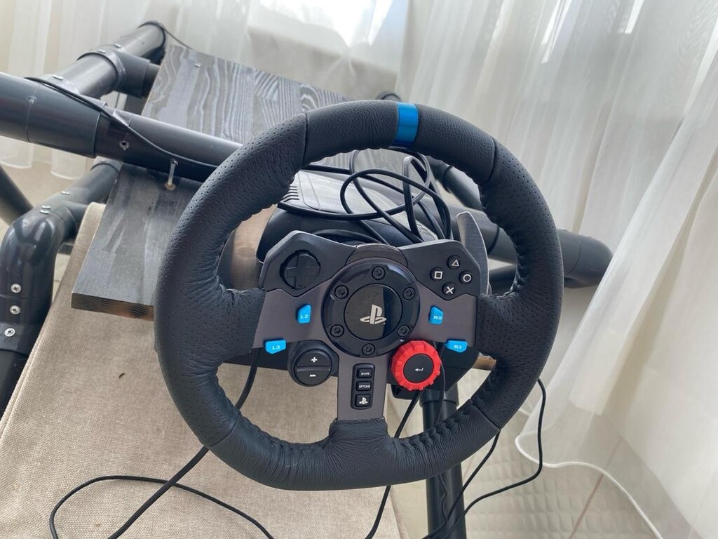 Az Kullanılmış Simülasyon ve Oyun Seti: PS5 + F1 Kokpit + Logitech G29 - 19