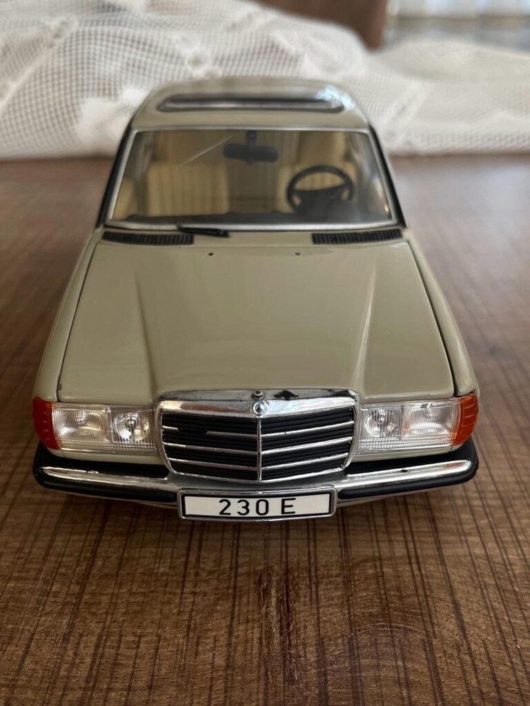 1.18 Revell Mercedes W123 Göründügü gibi Uygun Fiyata - 6
