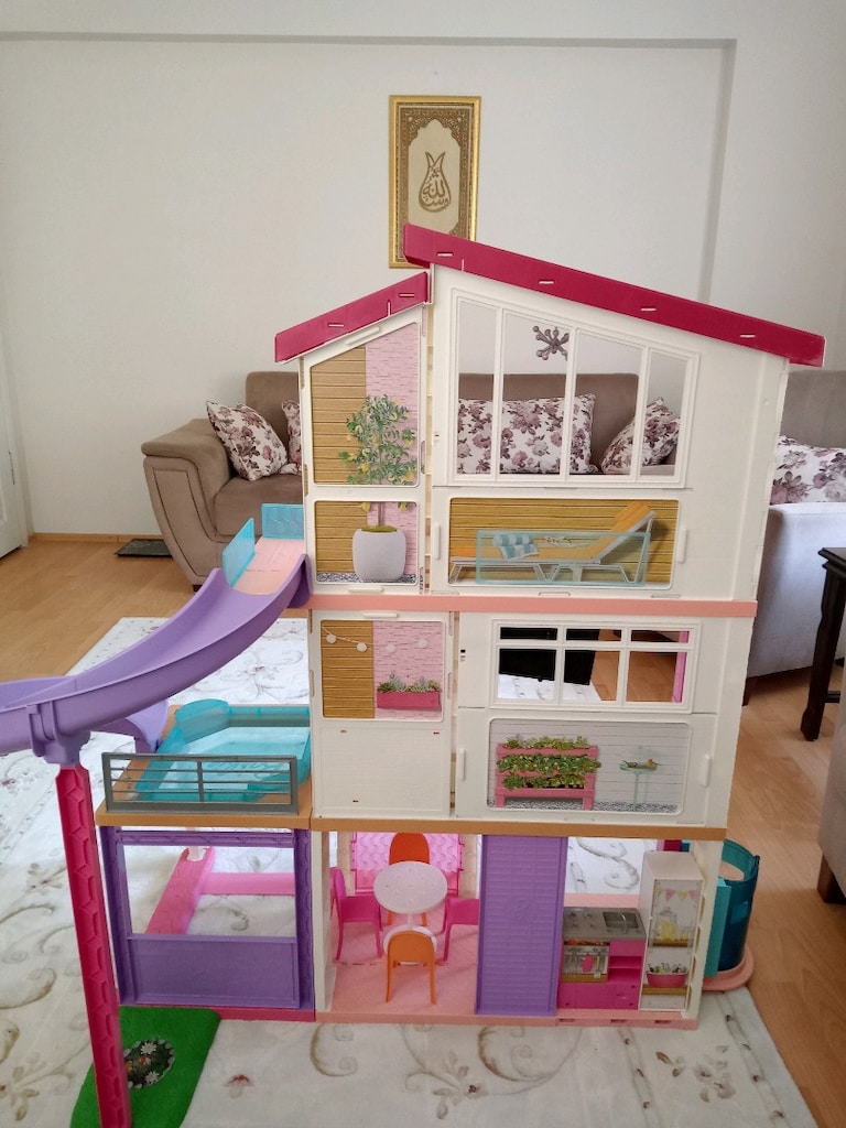 Barbie oyun evi - 2