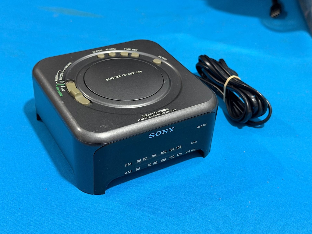 Sony ICF-C217 Dream Machine FM-AM Alarmlı Saatli Radyo - 7