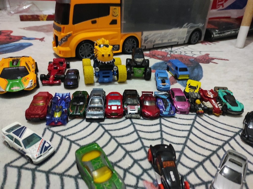 hot wheels araba - 2